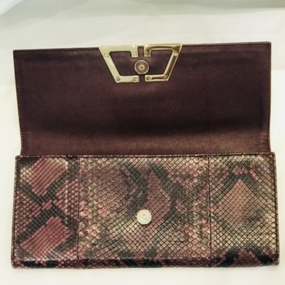 GUCCI Python Clutch - Picture 4 of 7